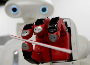 Что умеют самые удивительные человекоподобные роботы XXI века Роботы 21 века мы выбрали эту тему