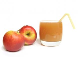 Si të bëni të ëmbël lëngun nga mollët e tharta